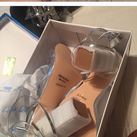 NEW! Celebrity Bedazzled Sandals Pumps -Silver! - Picture 4 of 8